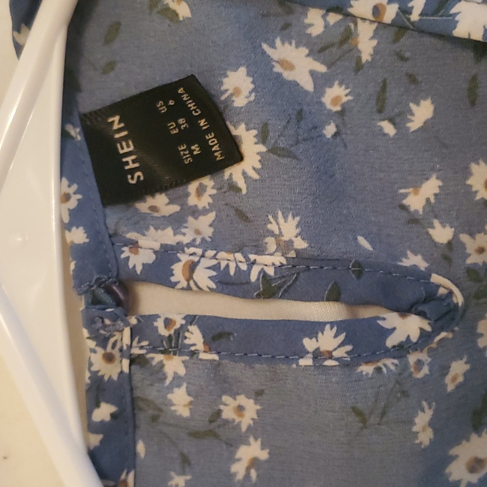 Blue and white flower print dress - Picture 3 of 4